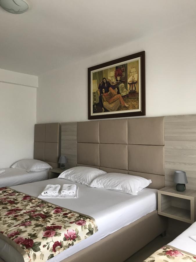 Hotel Imperial Улцинь Экстерьер фото