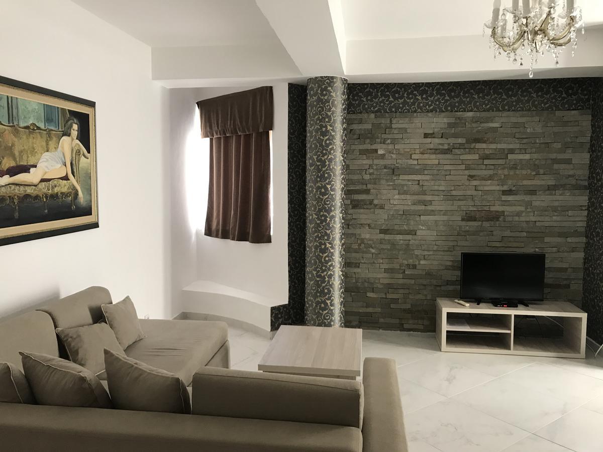 Hotel Imperial Улцинь Экстерьер фото