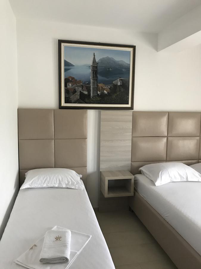 Hotel Imperial Улцинь Экстерьер фото
