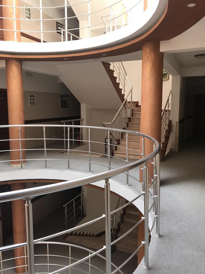 Hotel Imperial Улцинь Экстерьер фото