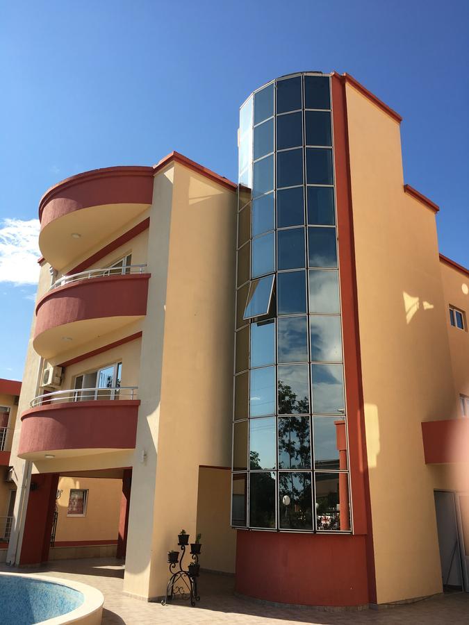 Hotel Imperial Улцинь Экстерьер фото