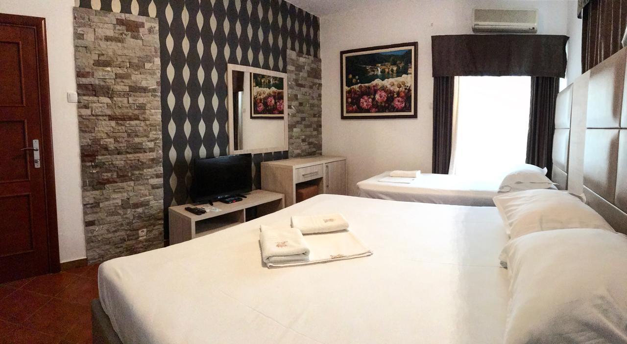Hotel Imperial Улцинь Экстерьер фото