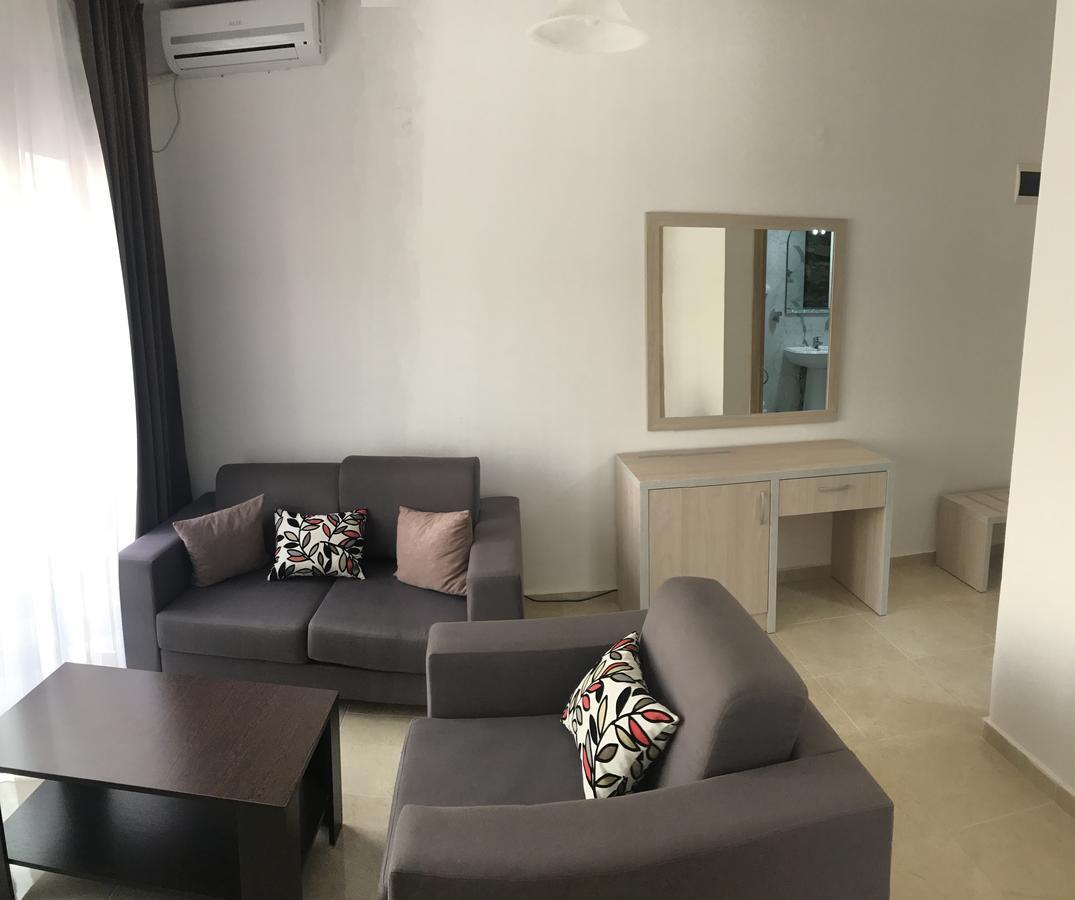 Hotel Imperial Улцинь Экстерьер фото